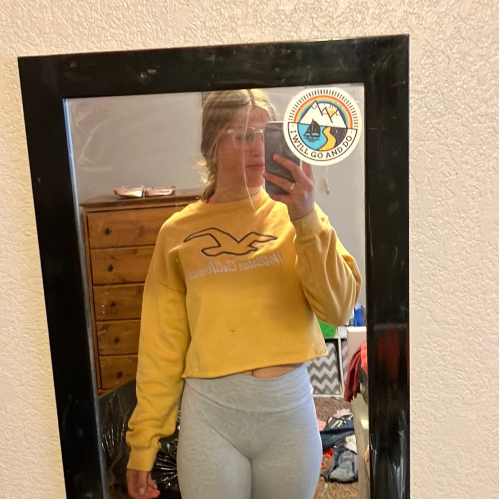 Mustard yellow